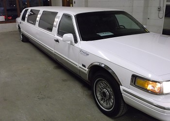 medium-1996linclontown-car_001.jpg